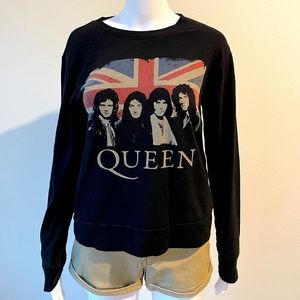 Queen sweater
